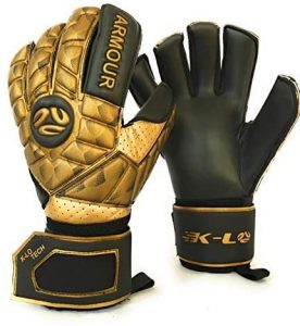 K-LO futsal goalkeeper glove in gold color.
